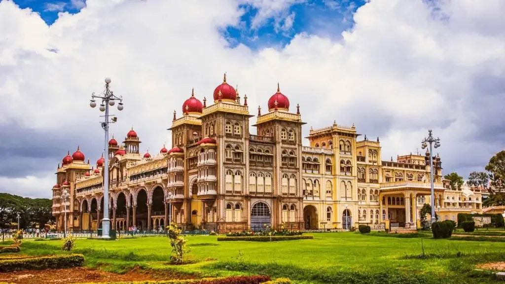 Mysore Palace, a historical landmark included in the Ex-Bangalore 3 Nights & 4 Days package.